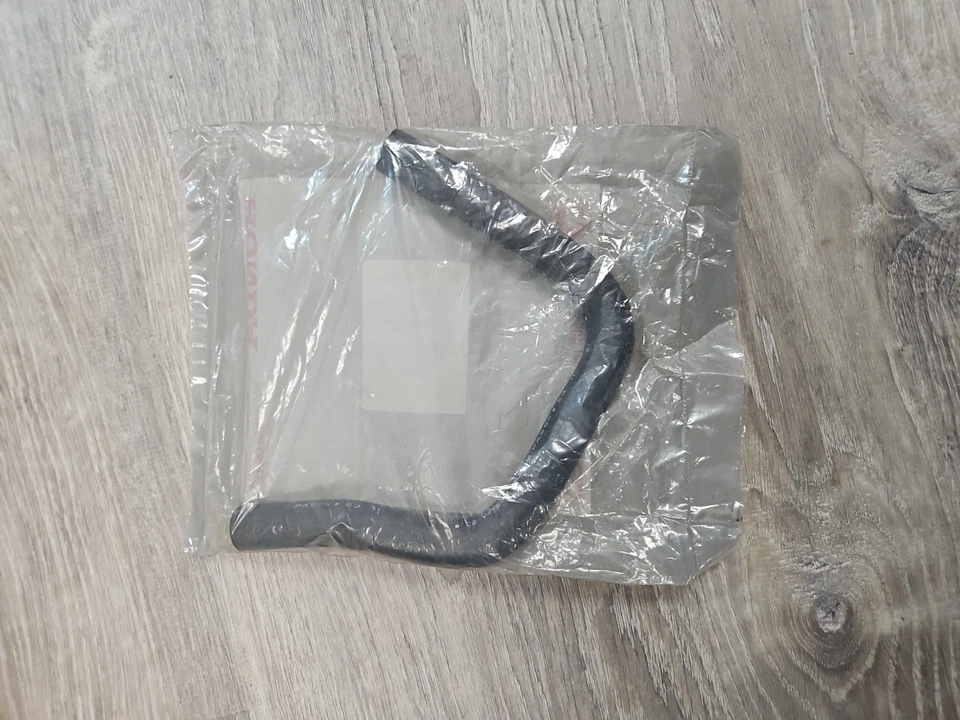 New Genuine OE Acura Engine Coolant Hose 19421-R40-A62 - Image 3 of 3