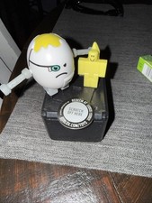 ROBL0X CELEBRITY SERIES 9 BLOX ROYALE: EGGLET WITH DEVILLED EGG HAT CODE