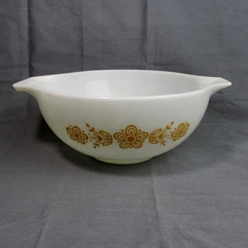 Vintage Pyrex Butterfly Gold #443 2-1/2 Qt Cinderella Mixing Nesting Bowl Nice !