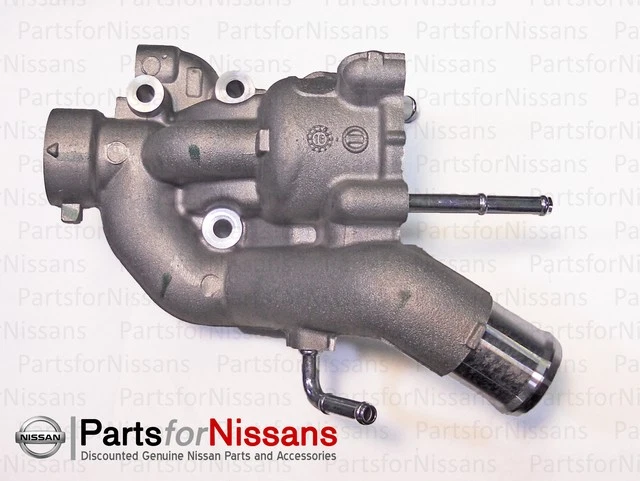 Carcasa Termostato Original Nissan Titan Armada NV 5.6 11061-7S000 Foto 2 de 4