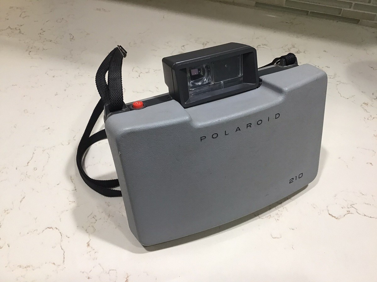 Polaroid 210 Automatic Land Camera With Manual Vintage 1967-69