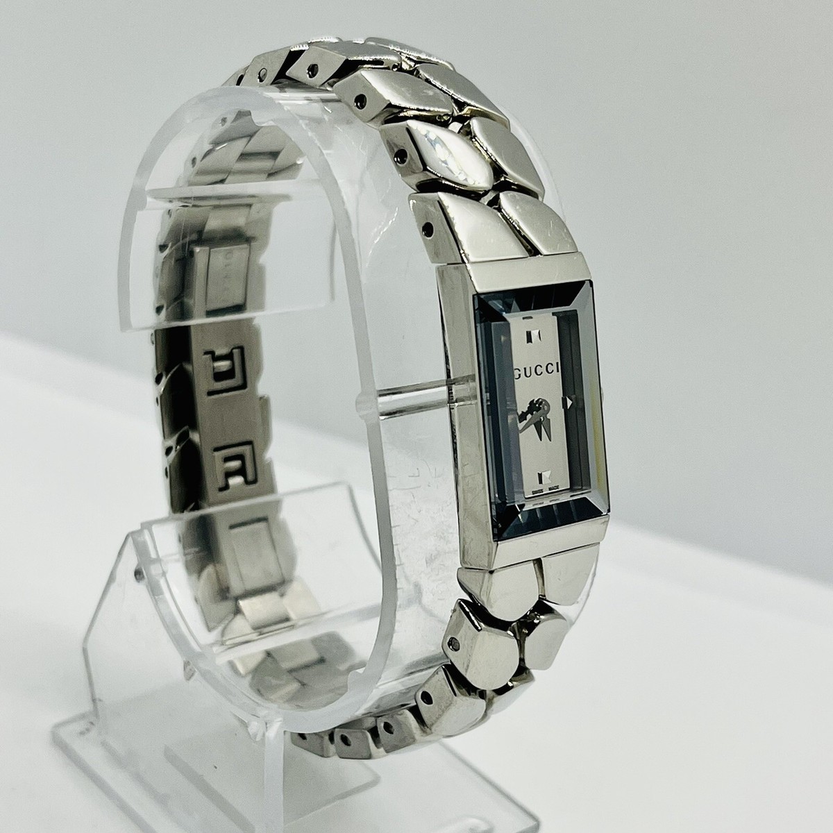 GUCCI G-Frame Women's Silver Mirror Dial 14mm Rectangle