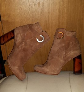 tan shoe boots uk