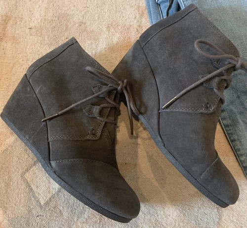 Toms Kala Suede Wedge in Iron Grey Size 