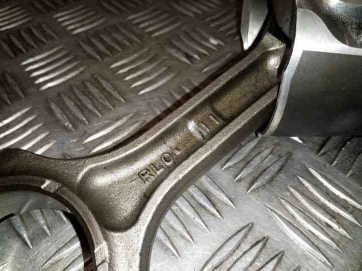 HONDA CR-V II RD pistón MAHLE174 2.2 diésel 103kw 2010 26180288 Foto 3 de 4