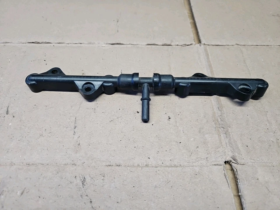 Conjunto de riel de inyección de combustible secundario Kawasaki Ninja ZX-10R 11-15 92005-0125 Foto 2 de 4