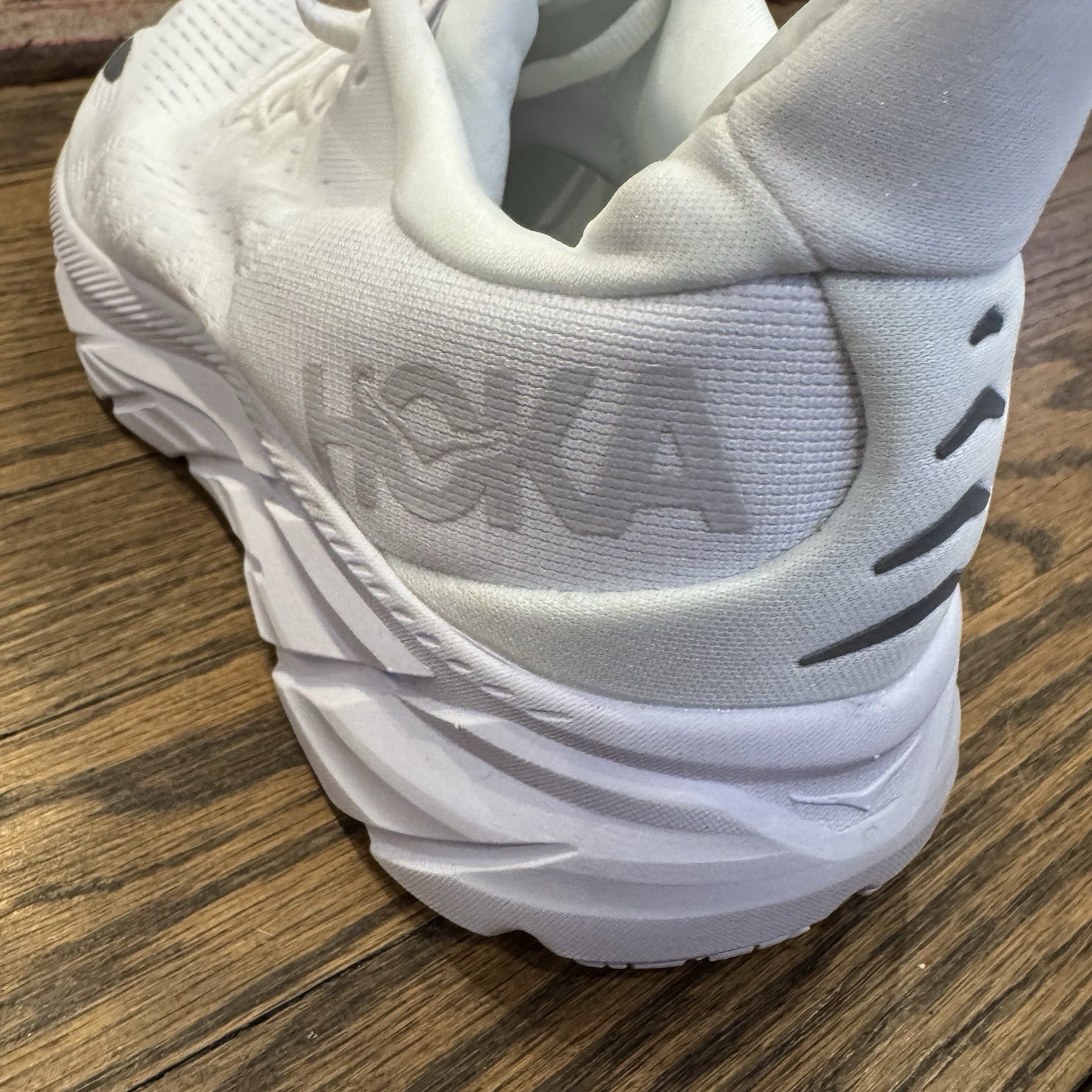 Hoka One Clifton 9 Mens 7 D Shoes Triple White Running Sneaker 1127895 WWH NEW thumbnail 10