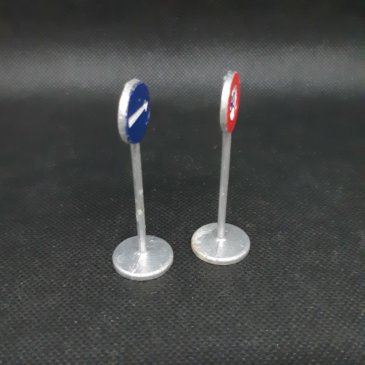 Anciens Panneaux Signalisation Train Meccano / LR - Occasion Pour Wagon Jouet