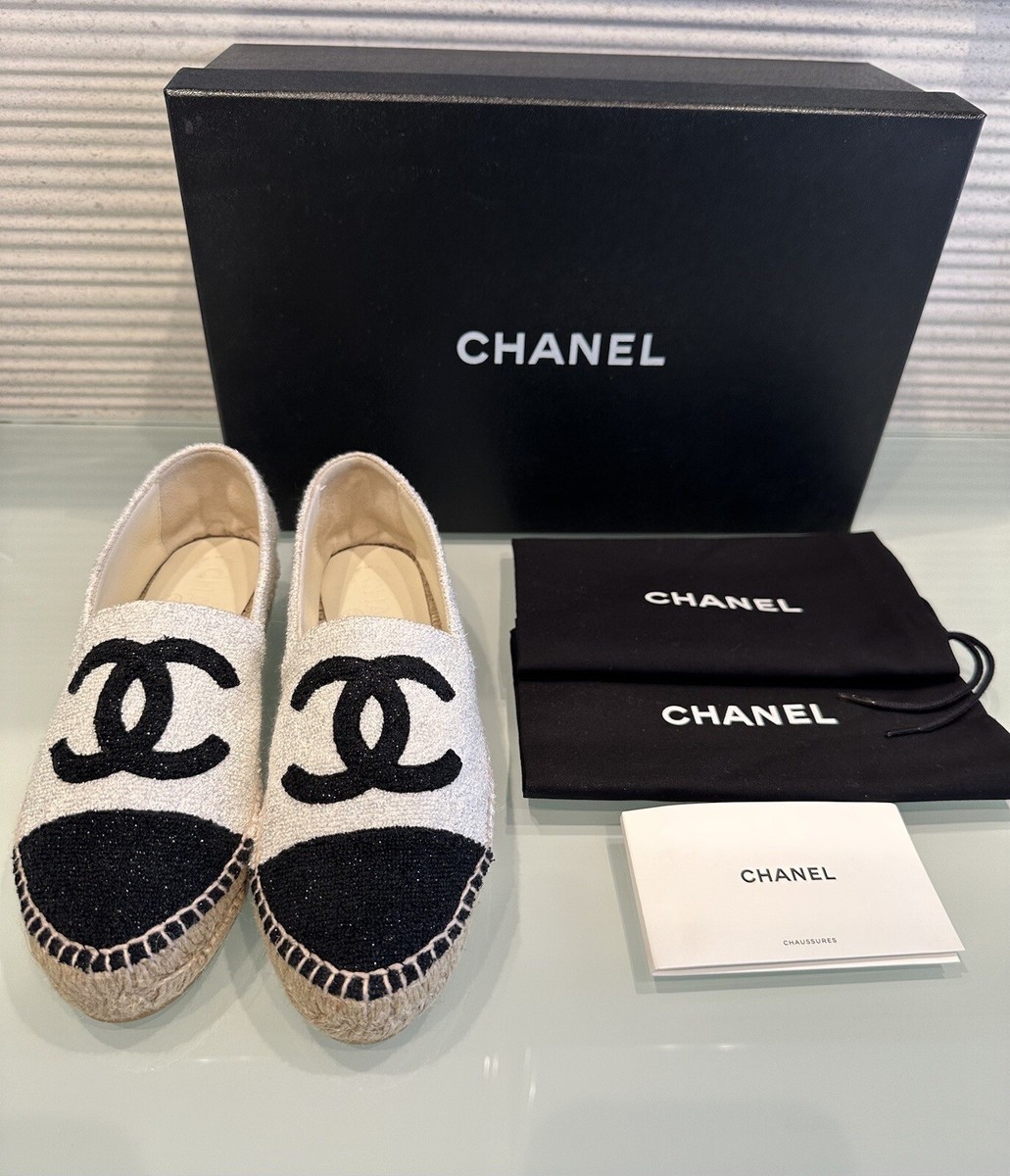 Auth Chanel White/Silver Lurex/Black CC Logo Cap Toe Espadrilles 36 New