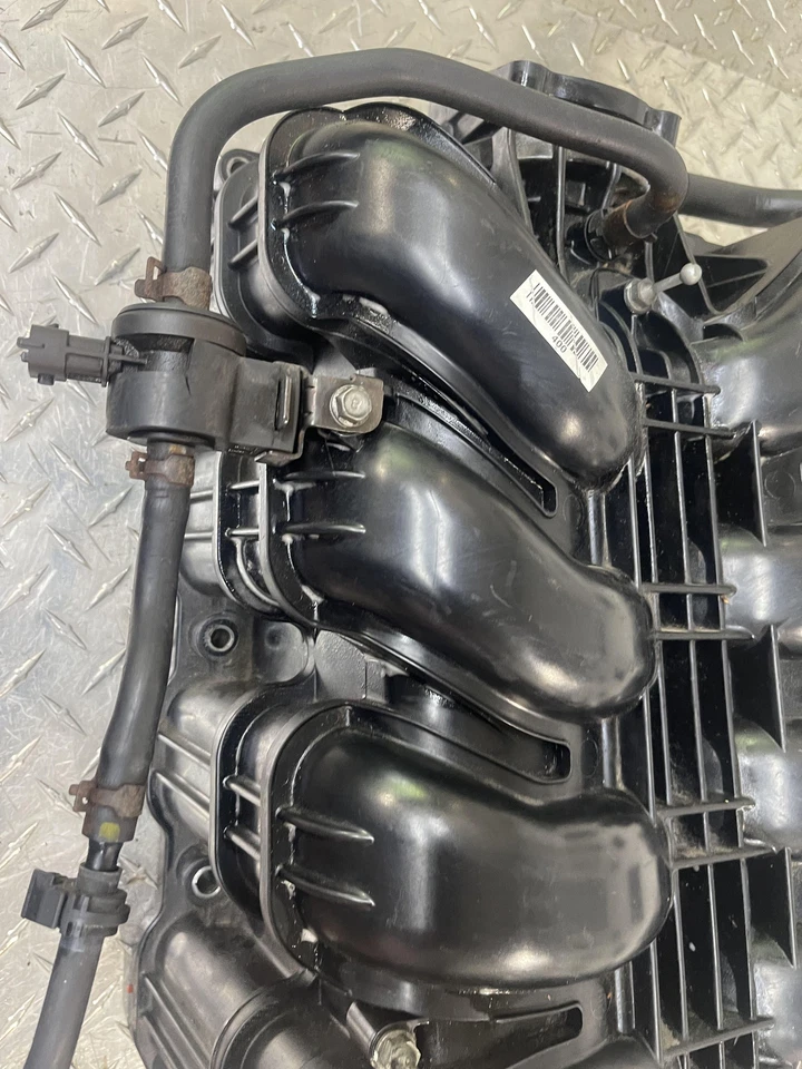 Conjunto de colector de admisión Hyundai Genesis 12-14 SDN 5,0 L Spec-R OEM Foto 3 de 4