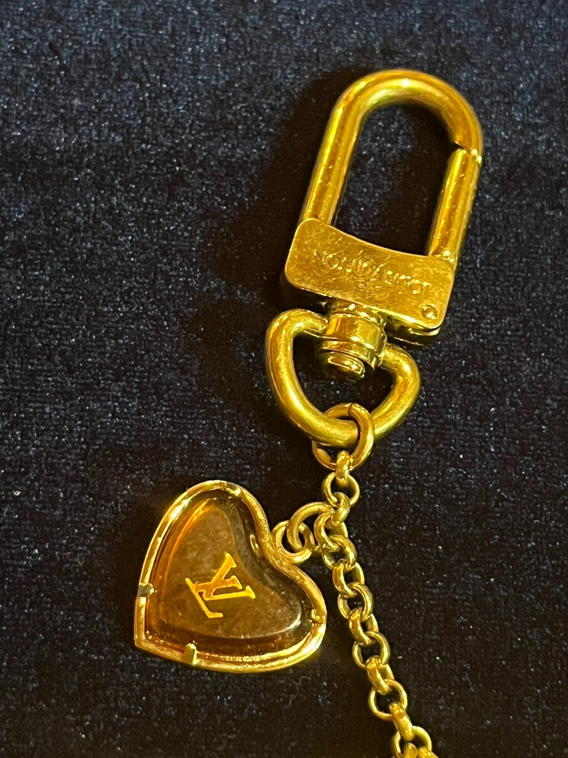 LOUIS VUITTON Key Ring holder Bag Charm M66911 Bijoux Sack Chain Bee