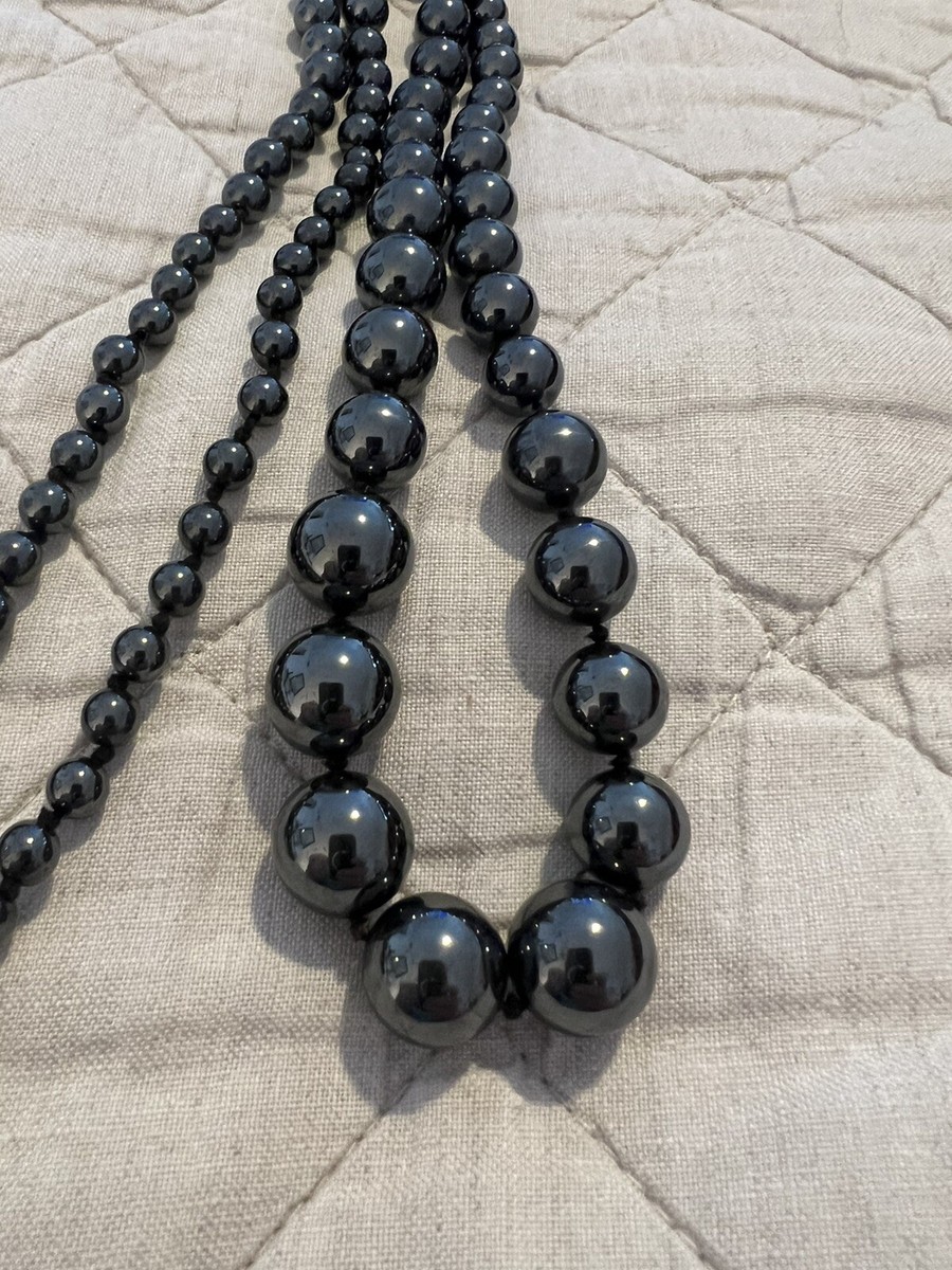 VINTAGE GENUINE GRADUATED HEMATITE BEAD NECKLACE