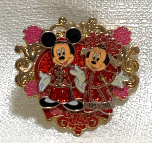 Hong Kong Disneyland Disney Mickey Minnie Mouse Pin Trading 2009 Chinese dress