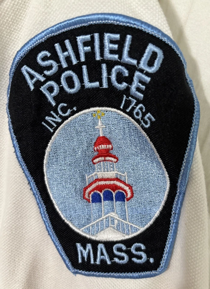 Camisa Polo Ashfield Police Massachusetts Bicycle Patrol Foto 4 de 4