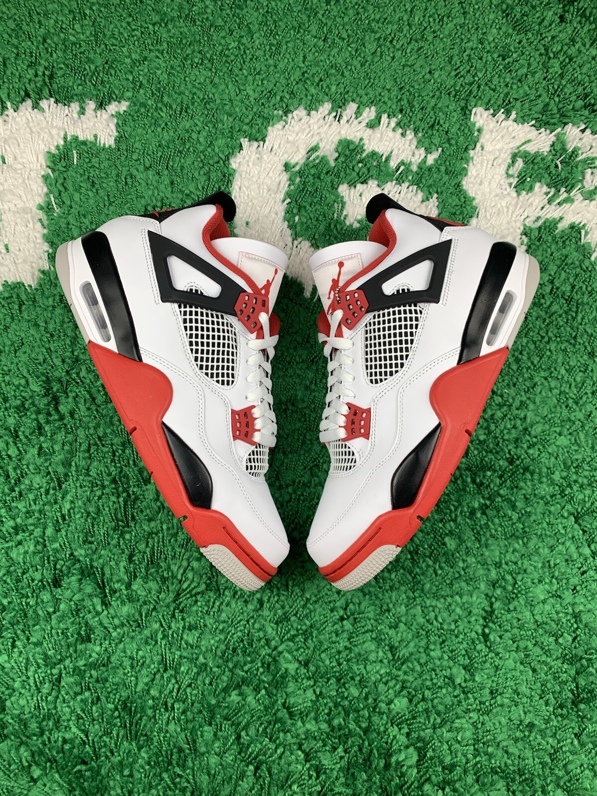 aj 4 retro og fire red 2020