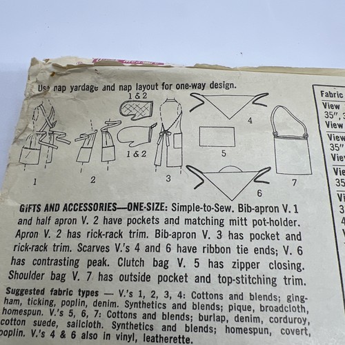 Simplicity 6206 Vintage Gifts - Full & Half Aprons, Bags, Head Scarf, Mitts - Picture 3 of 5