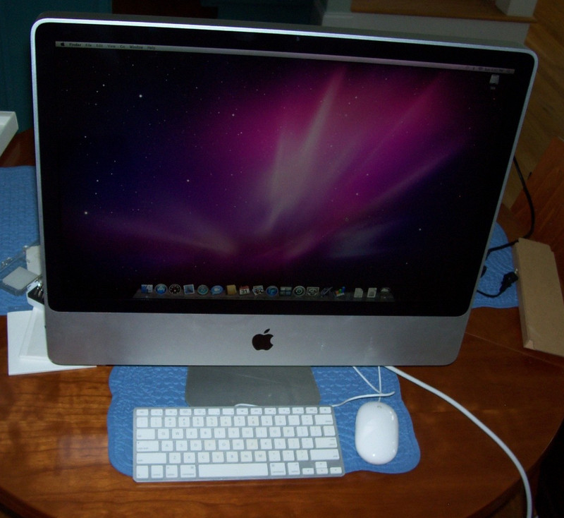 Apple iMac A1225 24" Desktop - MB418LL/A (March 2009) Original box and packaging