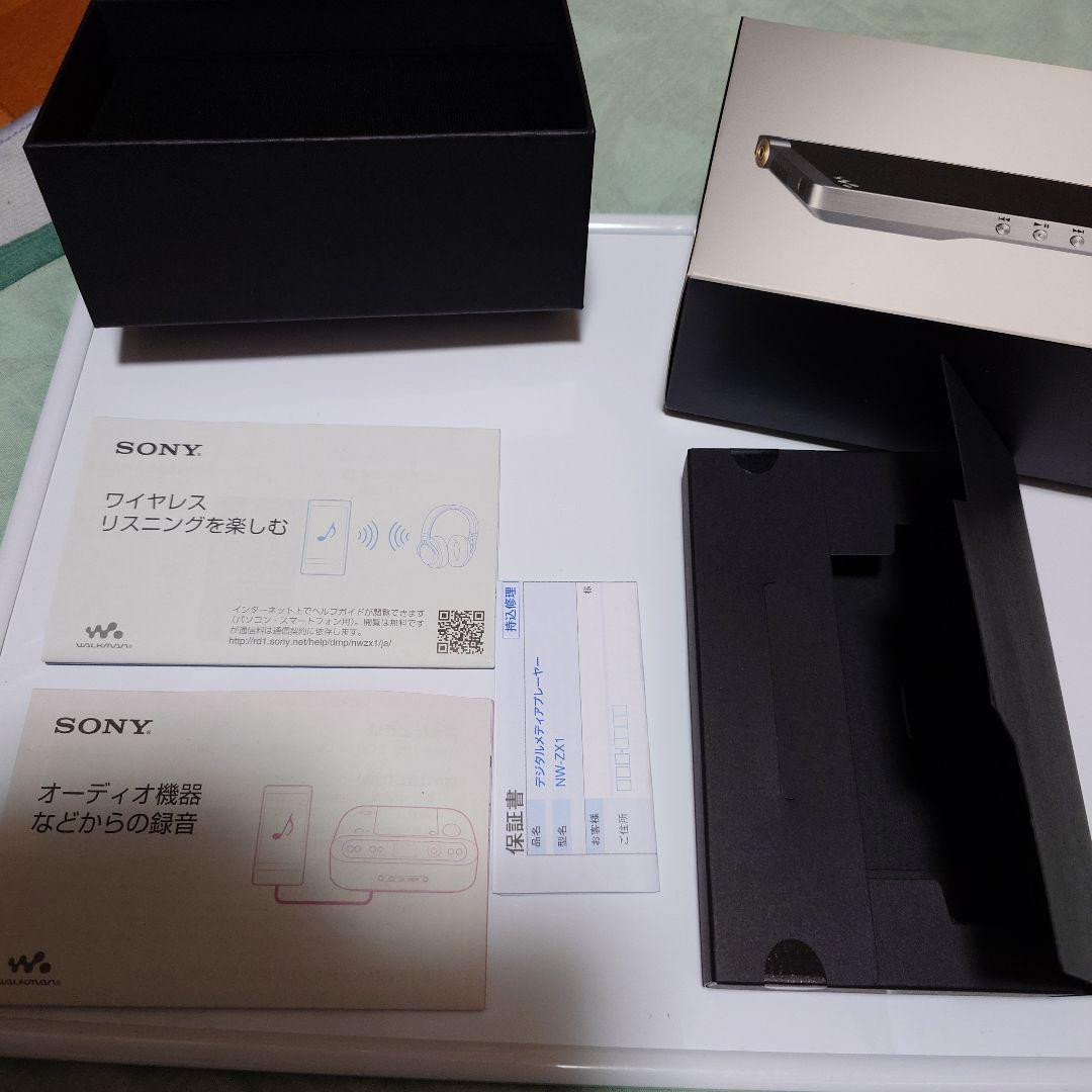 SONY NW-ZX1 UE 900s セット SONY Walkman NW-ZX1 MP3 Media Player And UE 900s Set Made In