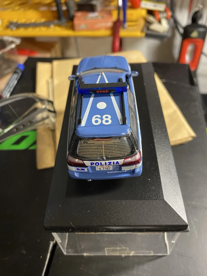 SUBARU LEGACY I Serie POLIZIA STRADALE MONTATO SCALA 1:43 - Immagine 4 di 4