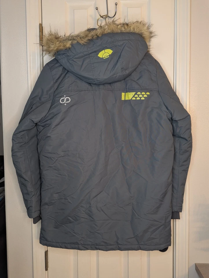 Destiny 2 Deep Stone Crypt Raid Jacket Bungie Rewards 2 In 1 Removable Vest Sz M - Image 3 of 4