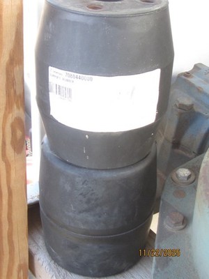 Metso 7080440000 rubber supports for Outotec/Nordberg crushers. Lot of 2. Unused