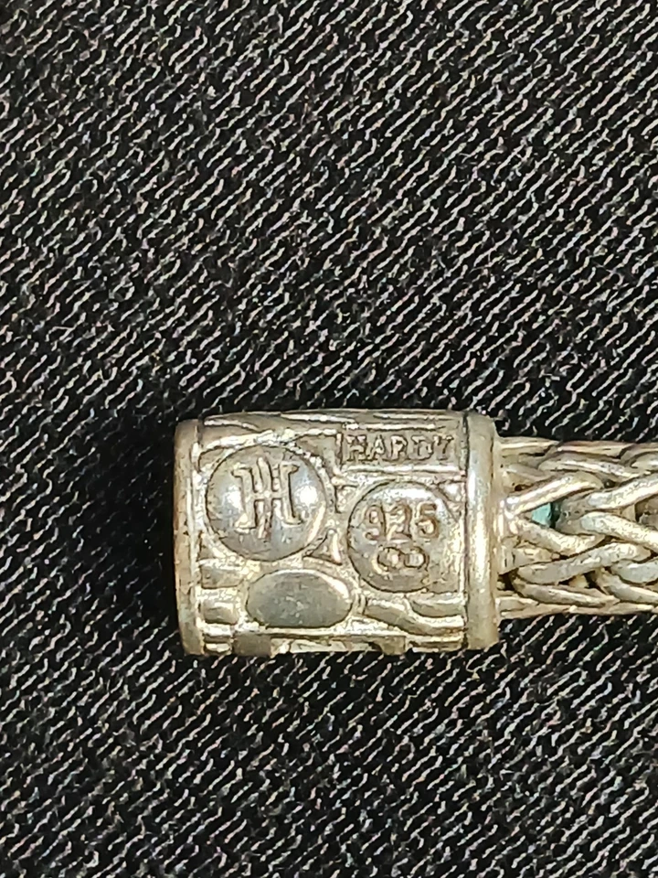 "Brazalete de lujo de oro 925 de 18 quilates con cuatro estaciones de zafiro negro de 7 1/2"" John Hardy" Foto 3 de 4