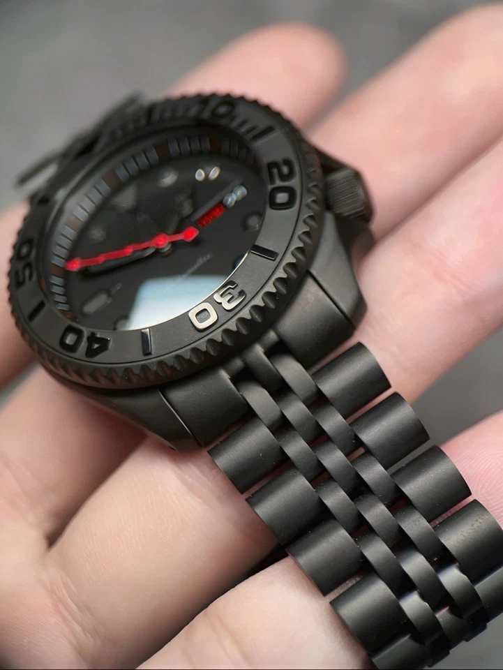 Blackout Diver | Red Hands | 42 mm | 5-Row Link | Marine Bezel | Auto | 100 m WR - Bild 4 von 4