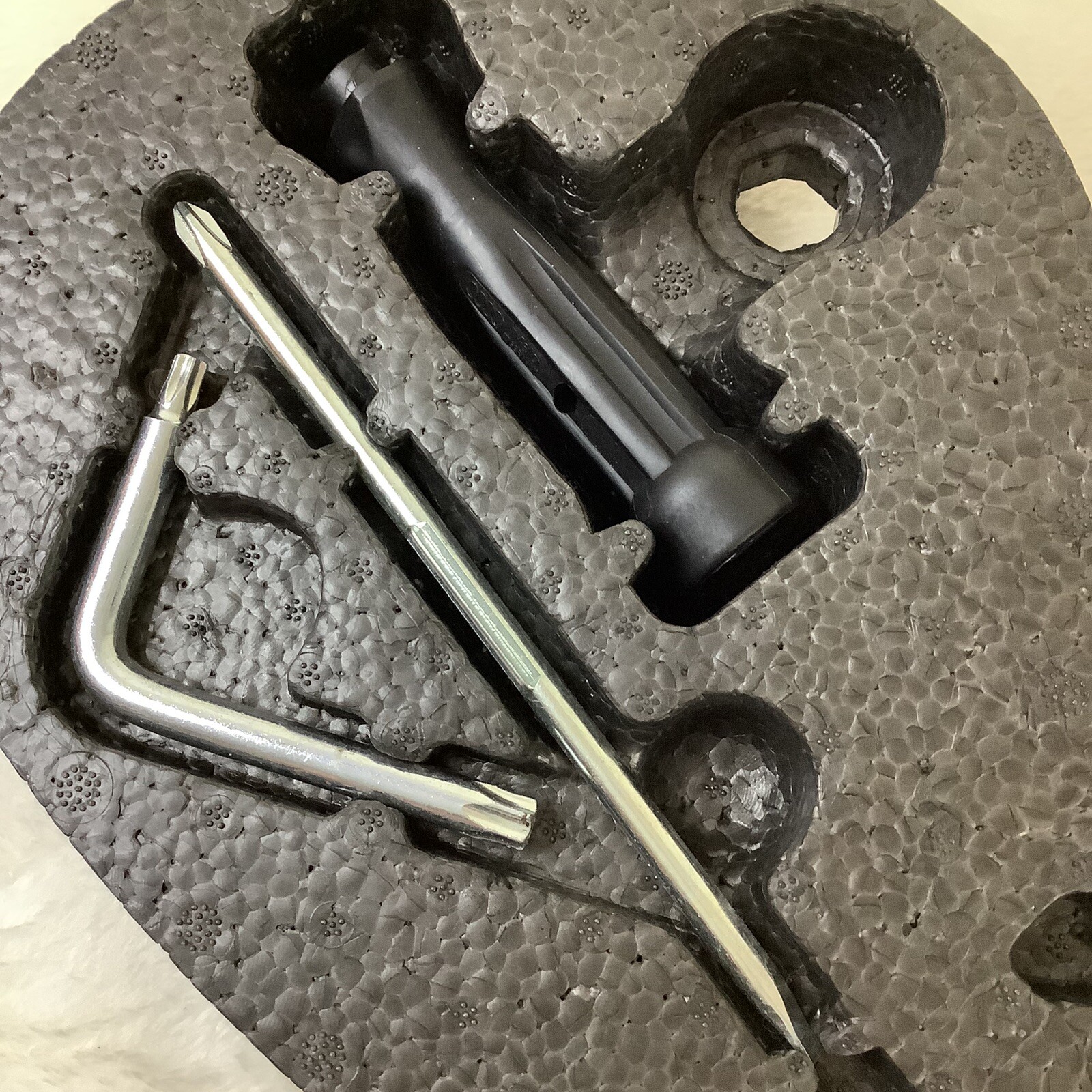 2013 - 2019 BENTLEY FLYING SPUR Spare Tire Kit Foam 3W0012113 OEM