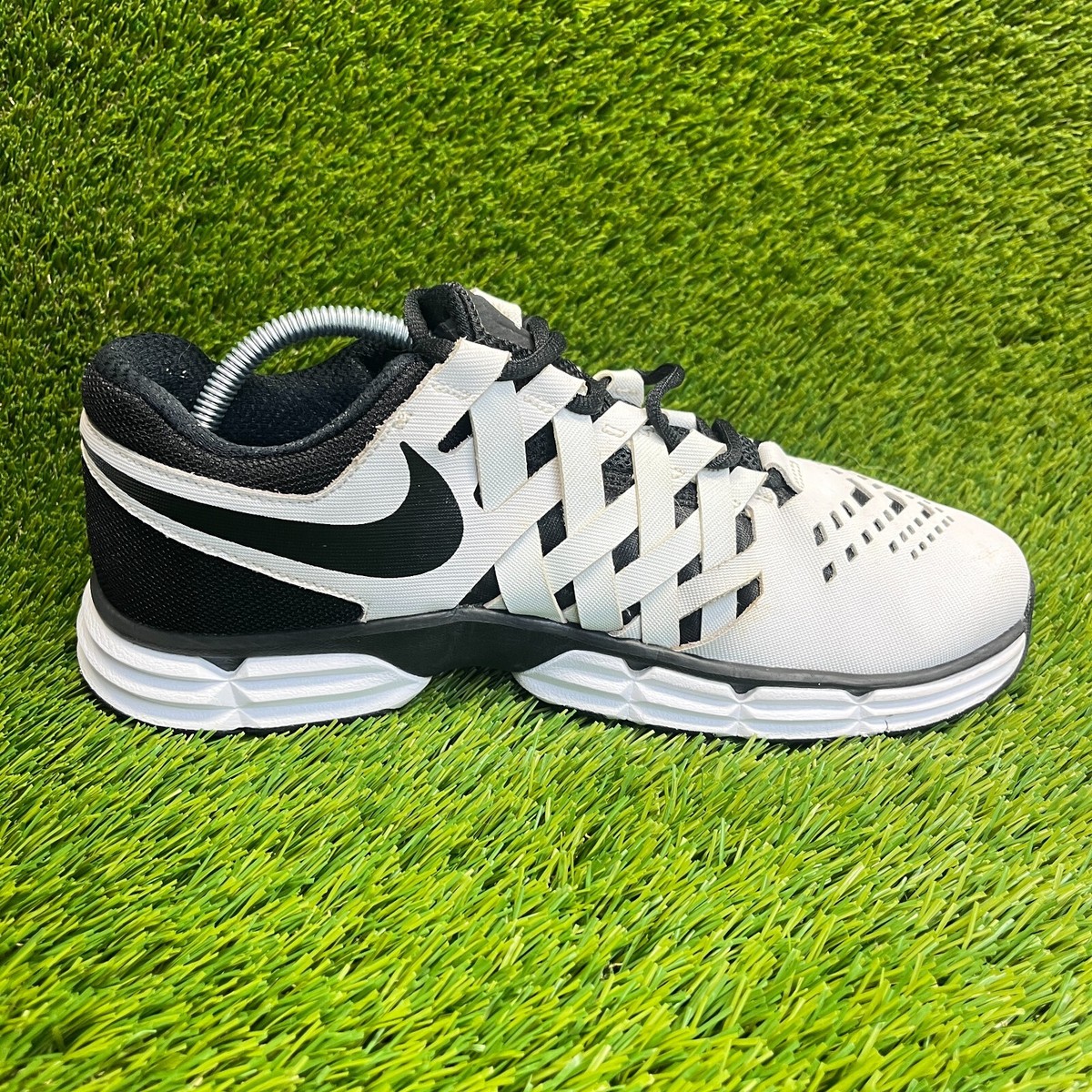 Nike Men's Nike Lunar Fingertrap Black And White Nike Lunar Fingertrap TR  Mens Size White Black Training Shoes