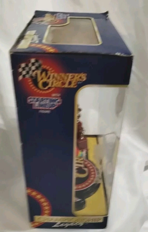 Jeff Gordon # 24 Starting Lineup Winners Circle 1995 CHAMPIONSHIP LEGACY  - Image 3 of 4