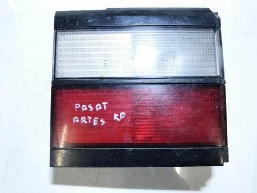 333945107 Heckleuchte komplett innen, Hinten Linke  Volkswagen Pa DE740779-83