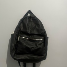 Black Synthetic Kids Backpack with Zip Closure, Zipper Pocket, Shoulder Straps