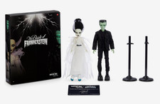 NIB Mattel 2022 Monster High Bride of Frankenstein Skullector Doll Set. NIB