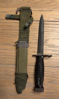 Vintage U.S. Military M7 Bayonet Combat Knife USM8A1 Scabbard.