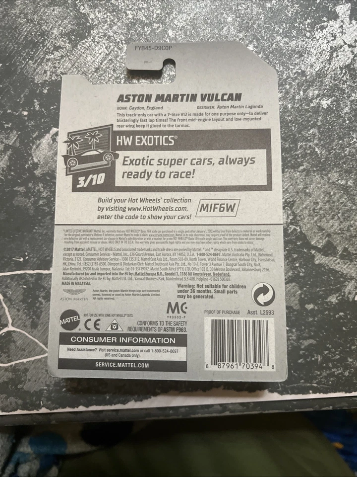 Aston Martin Vulcan - Hot Wheels 235/250 HW Exotics (verde) Diecast Car Foto 3 de 3