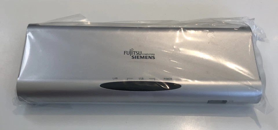 Fujitsu Siemens Port Replicator USB-PRO4 - Network,RS232,Printer Port,PS2,USB x3 - Image 2 of 4