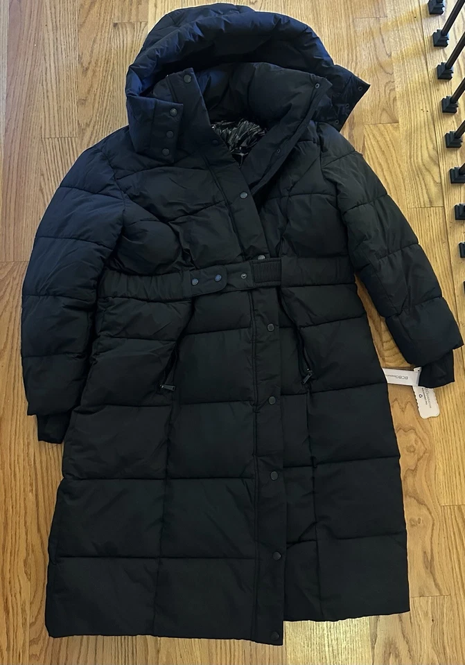 (75% DE DESCUENTO) BCBGeneration Abrigo acolchado con capucha y cinturón para mujer talla grande 2X negro Foto 2 de 3