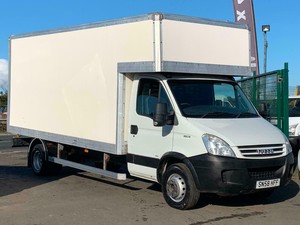 iveco daily luton van
