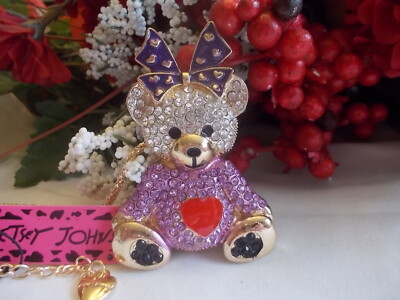 BETSEY JOHNSON  ADORABLE LAVENDER BOW BEAR WITH A HEART PENDANT CHAIN NECKLACE