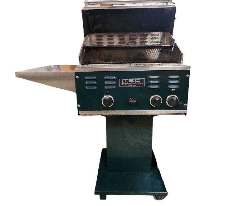 TEC Patio II InfraRed Gas BBQ Grill Model PPP402L w/Extras LOCAL
