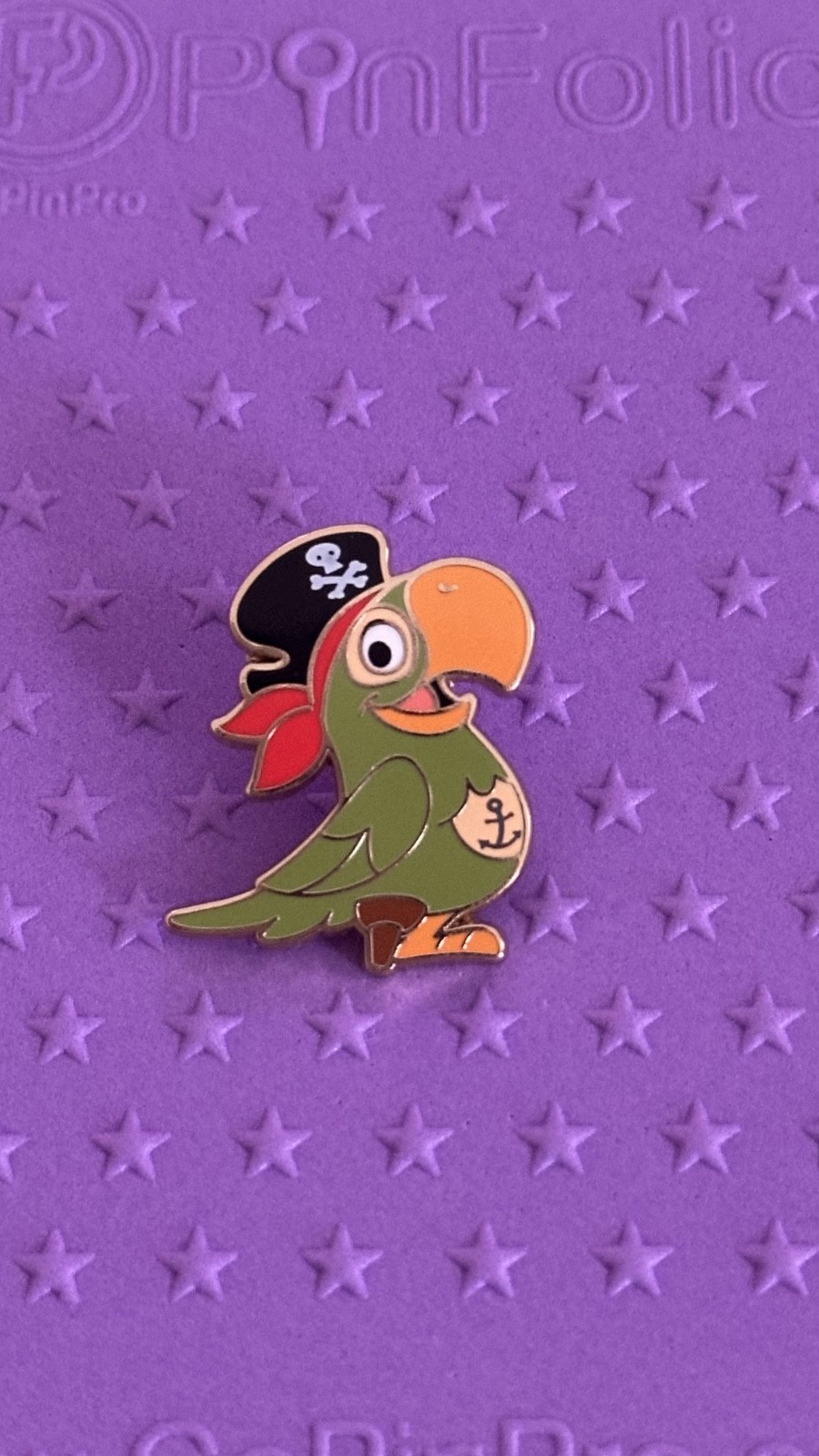 Disney Parks WDW Digitized Mystery Box Pin Parrot Pirates of the Caribbean LR