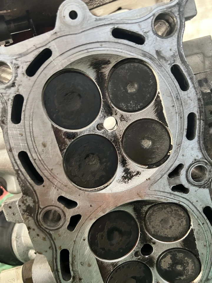 Kawasaki Ninja 650R EX650R 2007 06-08 culata Foto 3 de 4