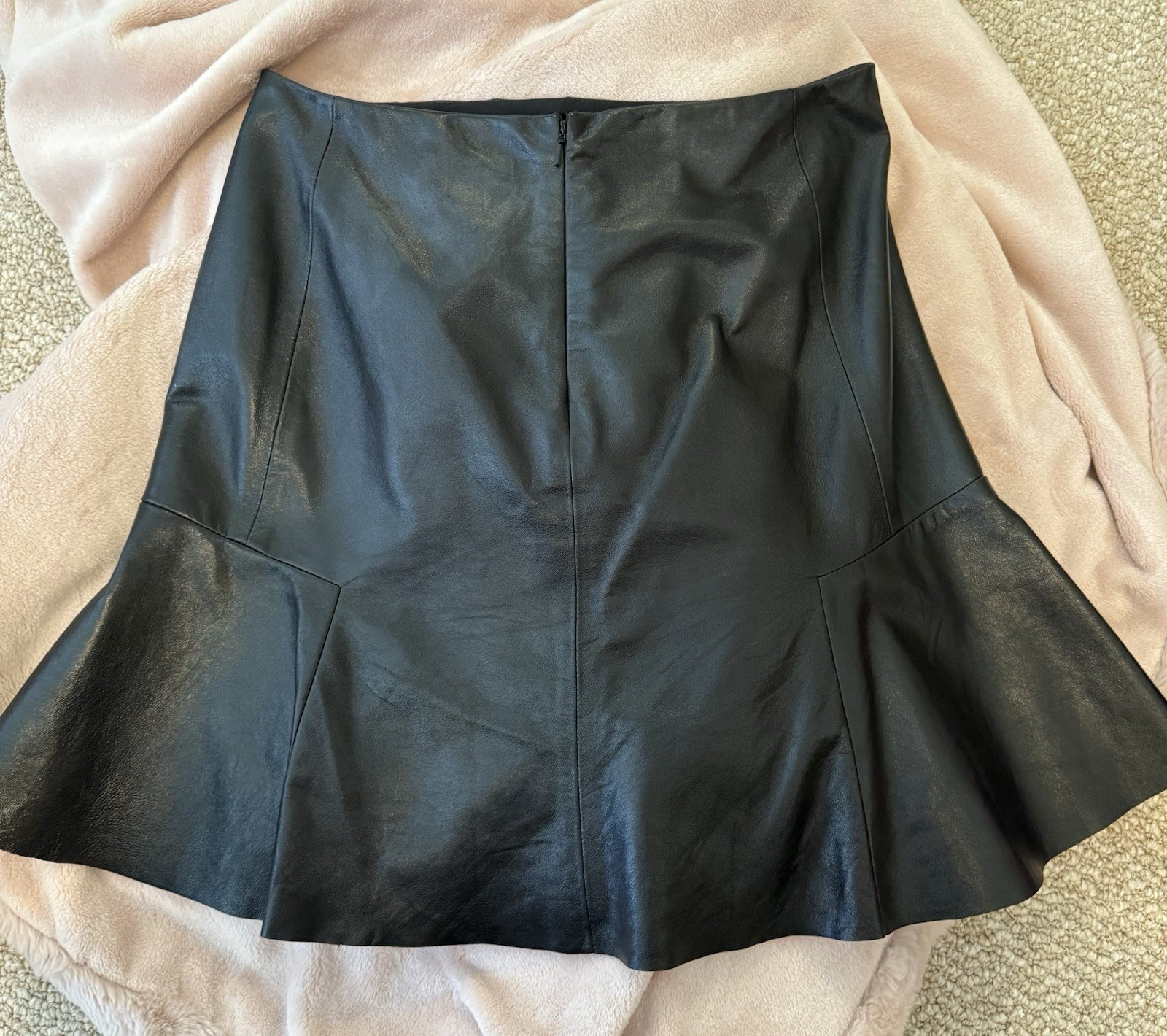DKNY Leather Skirt NWT sz 6 image 3