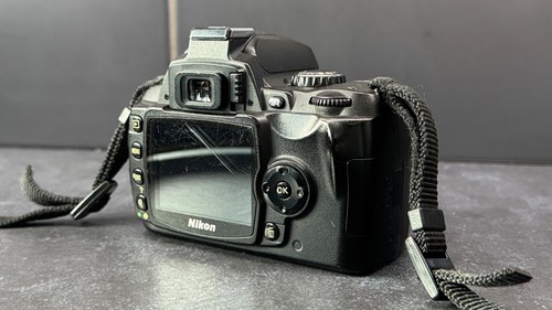 Nikon D40X 10.2MP DSLR Camera Body Only - Picture 6 of 11