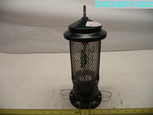 Used: Missing Hook Squirrel Buster Standard Feeder