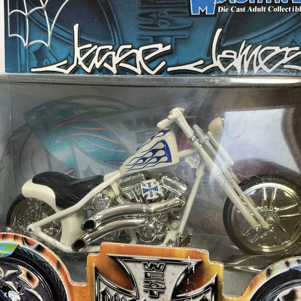 Jesse James Muscle Machines West Coast Choppers Cherry CFL 1/18 Scale A471 - Image 2 of 4