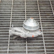 Pompe à eau Peugeot 208
