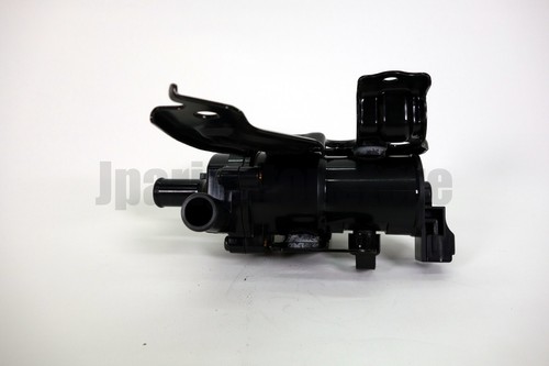 Toyota Genuine Engine Auxiliary Water Pump - 87200-47030 - Picture 7 of 7