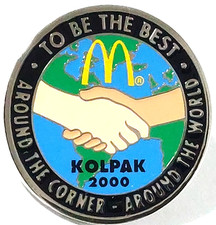 McDonald's Restaurant Kolpak 2000 Shaking Hands "To Be The Best" Lapel Pin