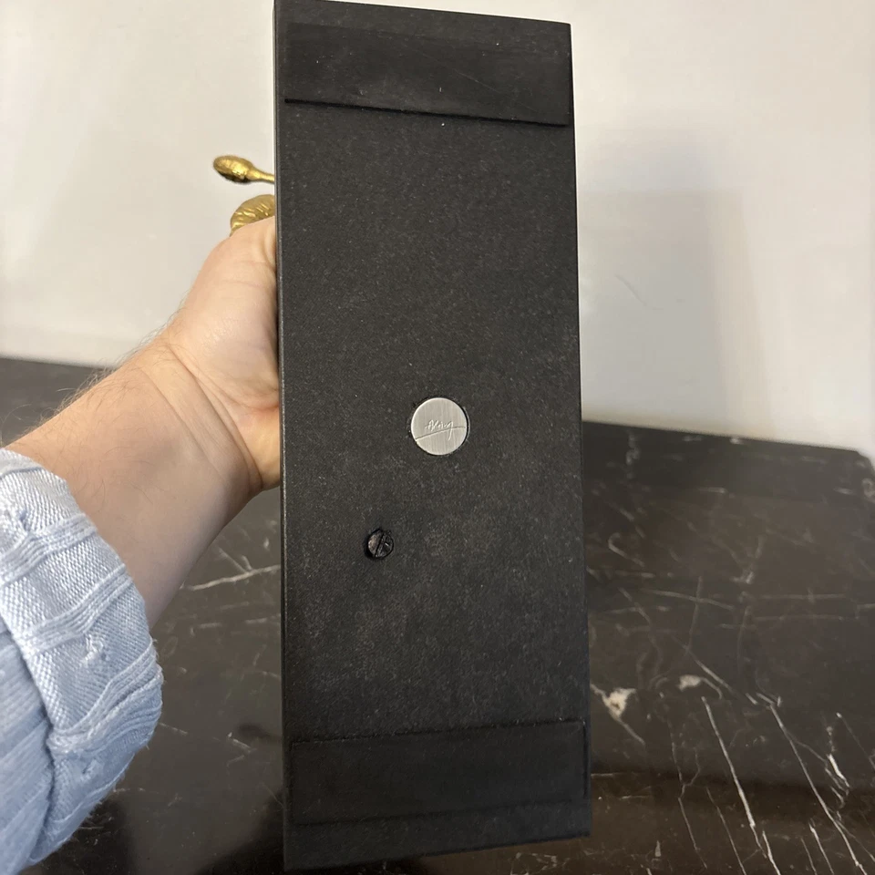 Michael Aram Anémona Granito Botella de Vino Caddy Rest - 175046 Flor Blanca y Dorada Foto 4 de 4